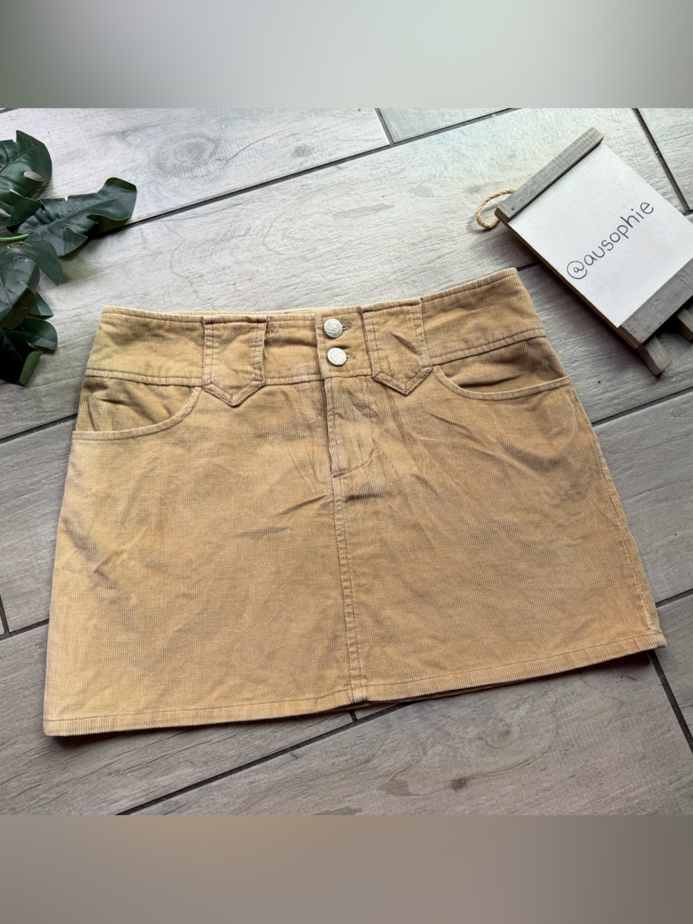 Blue Asphalt Y2K Tan Corduroy 100% Cotton Micro Mini Skirt. Size 3